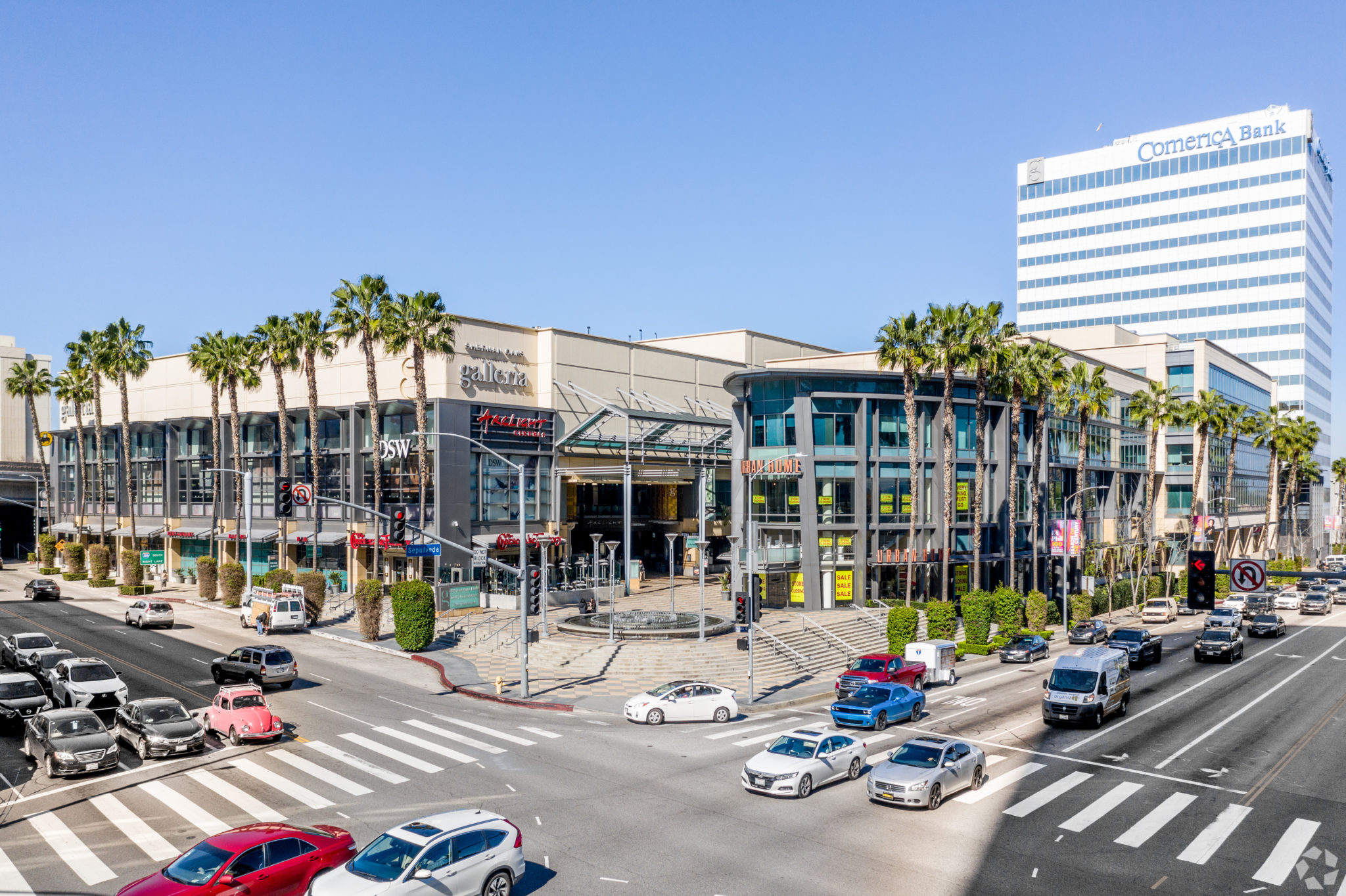 [Sherman Oaks Galleria] 15001 Ventura Blvd, Sherman Oaks, CA 91403